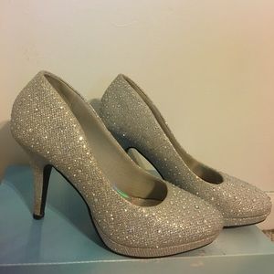 sparkly silver heels! Perfect for dances & events